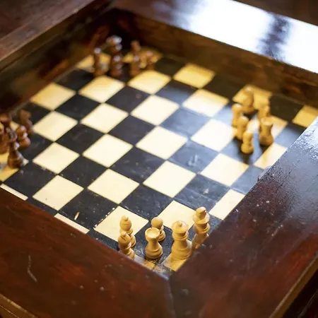 ουρανογείτων 3*