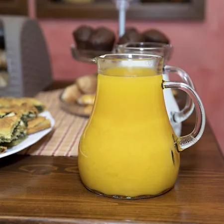 ουρανογείτων