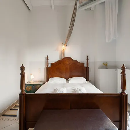 Guest house Ouranogiton 3*