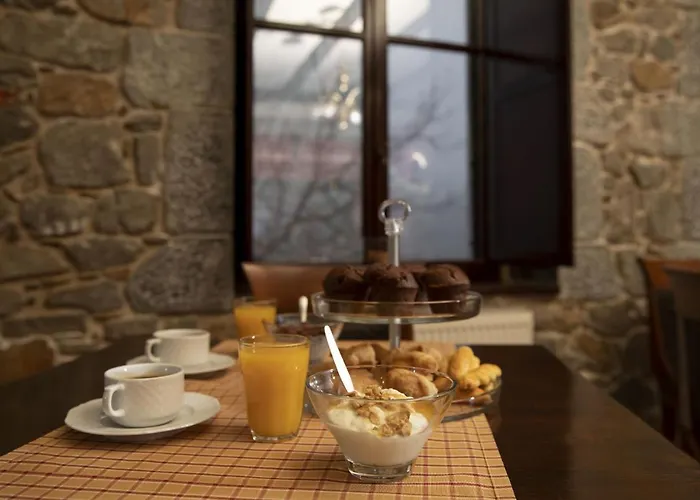 Xenonas Ouranogeiton Kosmás