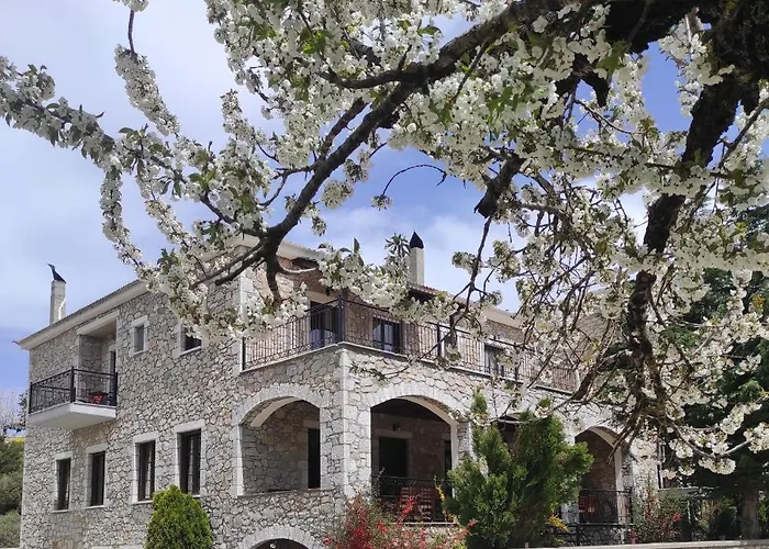 Xenonas Ouranogeiton 3* Kosmás