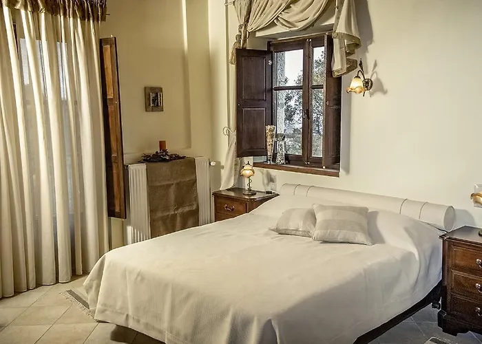 Xenonas Ouranogeiton 3*