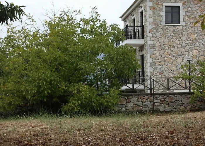 Xenonas Ouranogeiton בית הארחה Kosmás