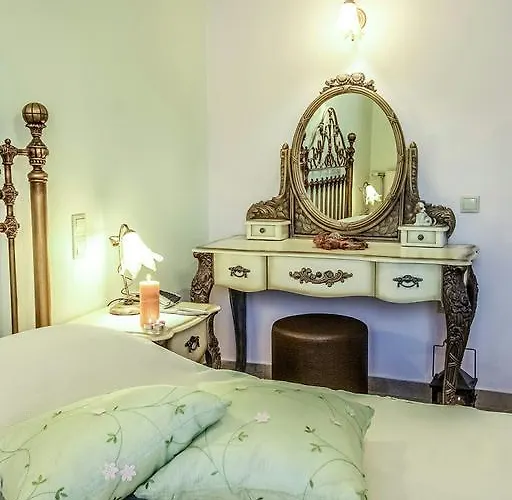 Xenonas Ouranogeiton 3* Kosmás